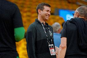 “放弃年”打到东部第二！NBA常规赛最佳高管：史蒂文斯！